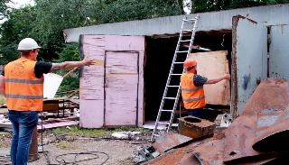 Демонтаж гаражей в Воркуте, цена от 1735 руб. – услуги под ключ от 2Землекопа-Врк